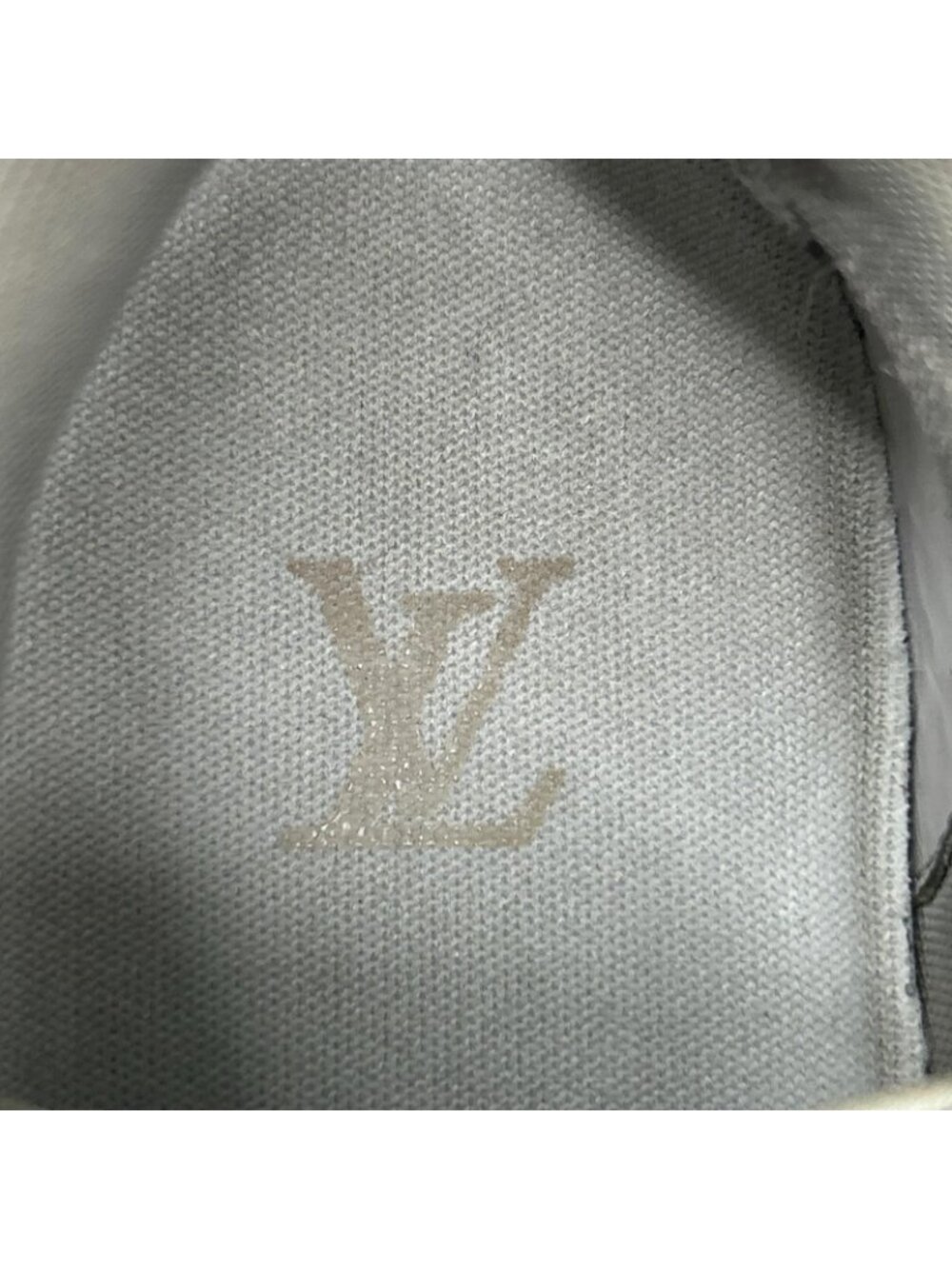 Louis Vuitton LV Trainers Sneakers - Picture 8 of 11